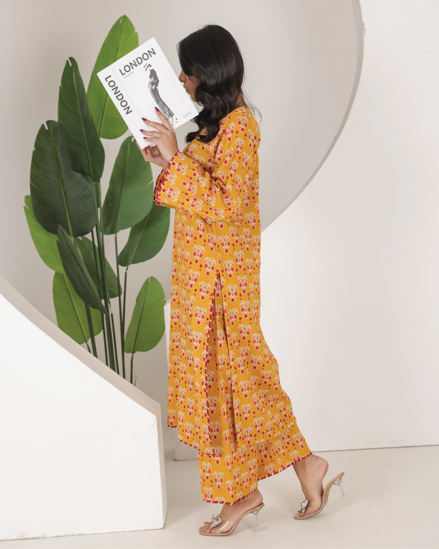 Burnt Orange Bliss – A Radiant Statement of Style