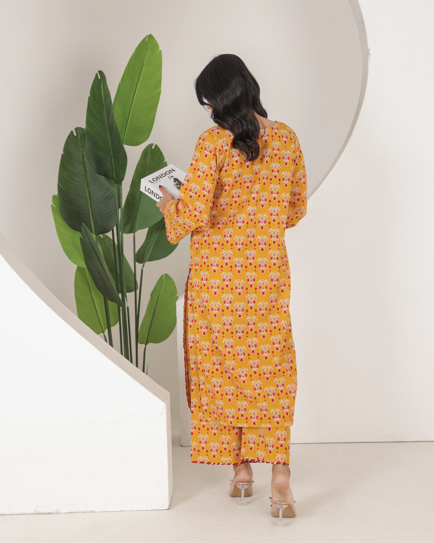 Burnt Orange Bliss – A Radiant Statement of Style