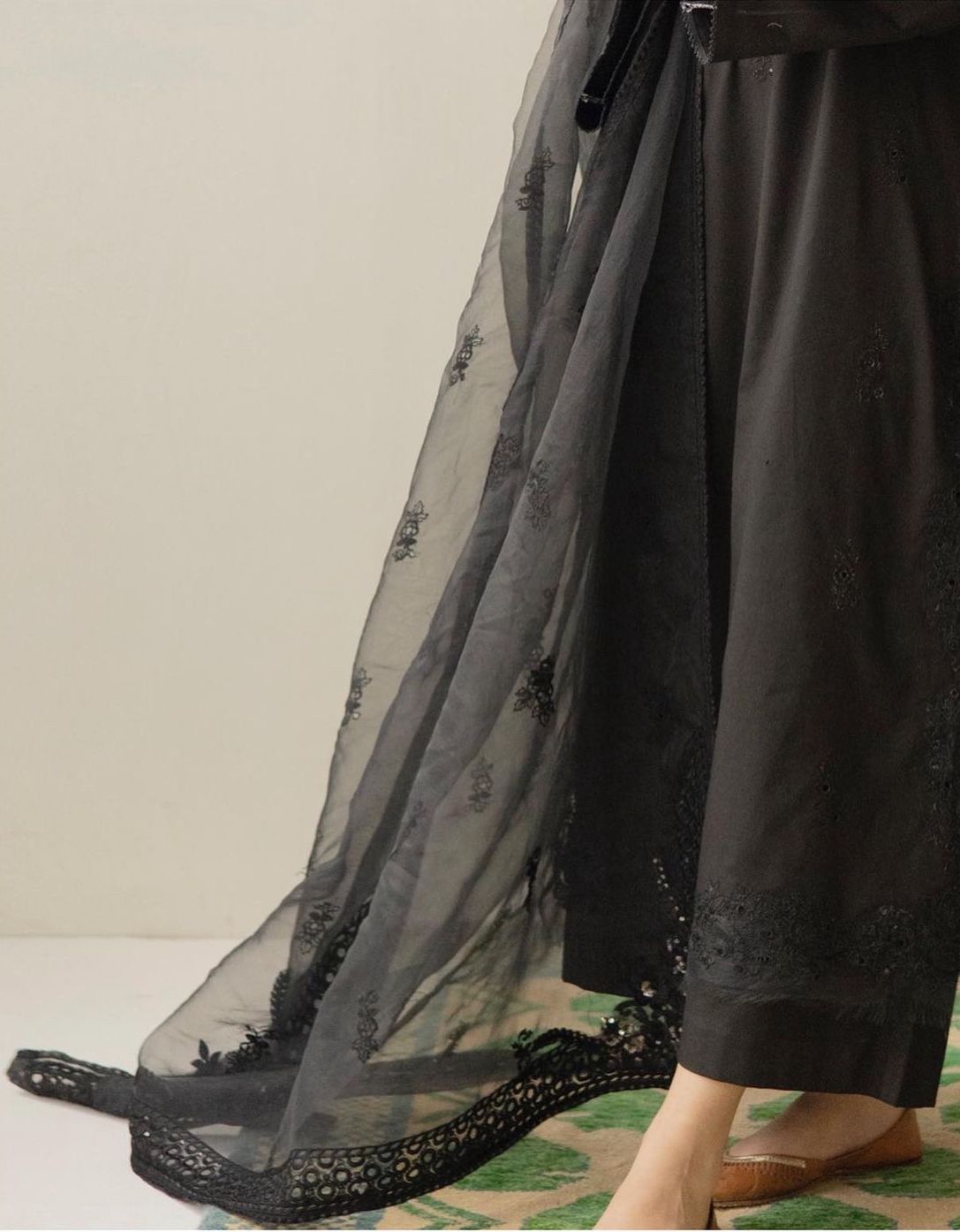 Black | 3-Piece Stitched Suit